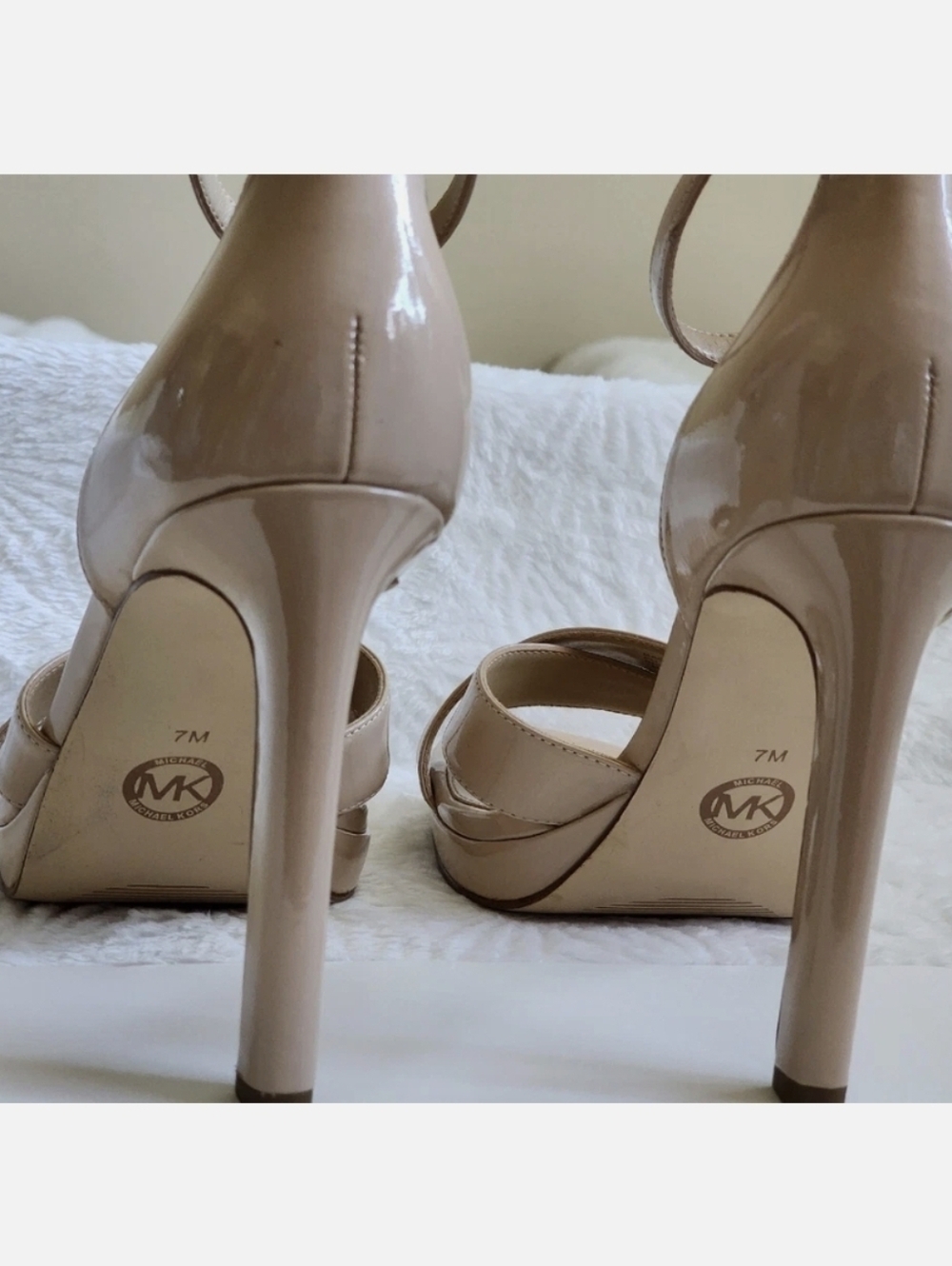 MICHAEL MICHAEL KORS Alexia Patent Leather Beige Stiletto Sandals 7M MSRP $155 - Picture 8 of 16